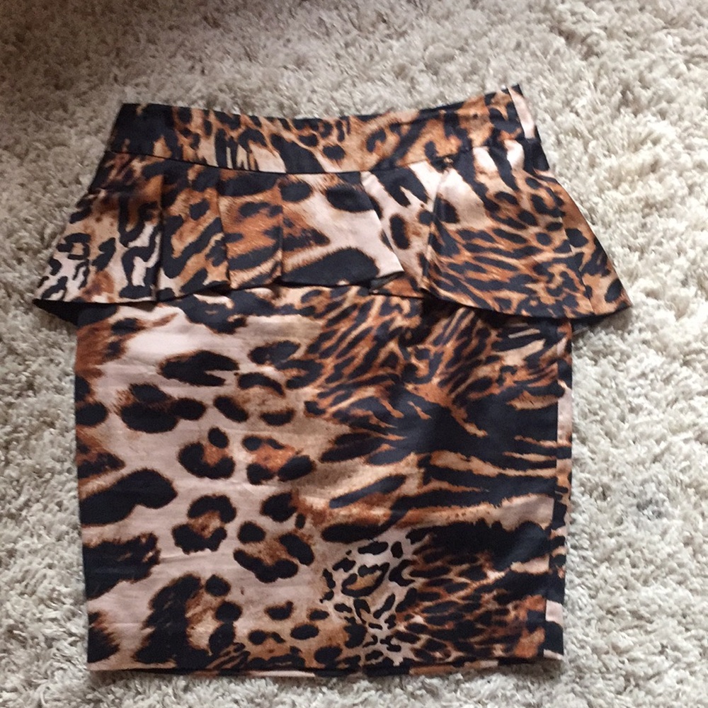 Leopard print peplum skirt